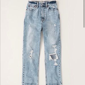Abercrombie Curve Love Ultra High Rise Ankle Straight Jeans
